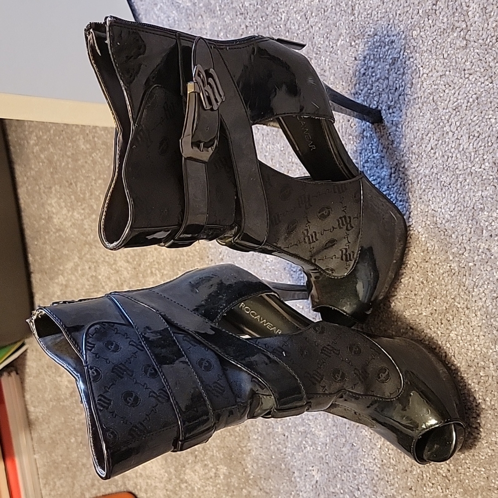 Rocawear heel boots